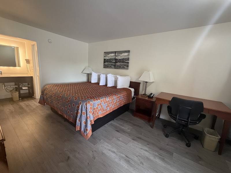 Travel Inn - Buford/Mall of Georgia