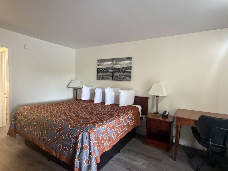 Travel Inn - Buford/Mall of Georgia