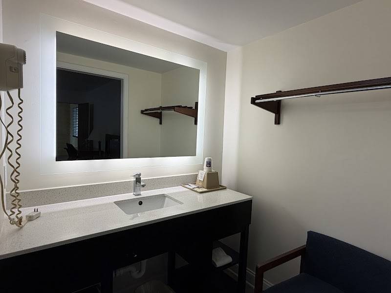 Travel Inn - Buford/Mall of Georgia
